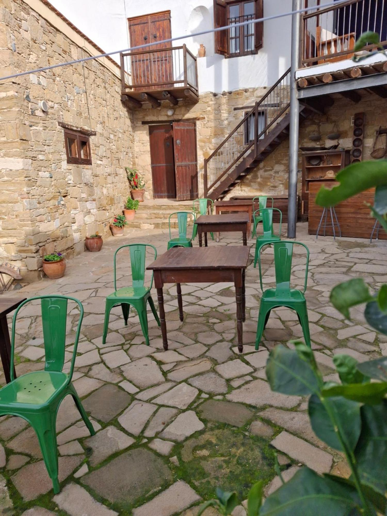 Teacher'S House Maroni Экстерьер фото