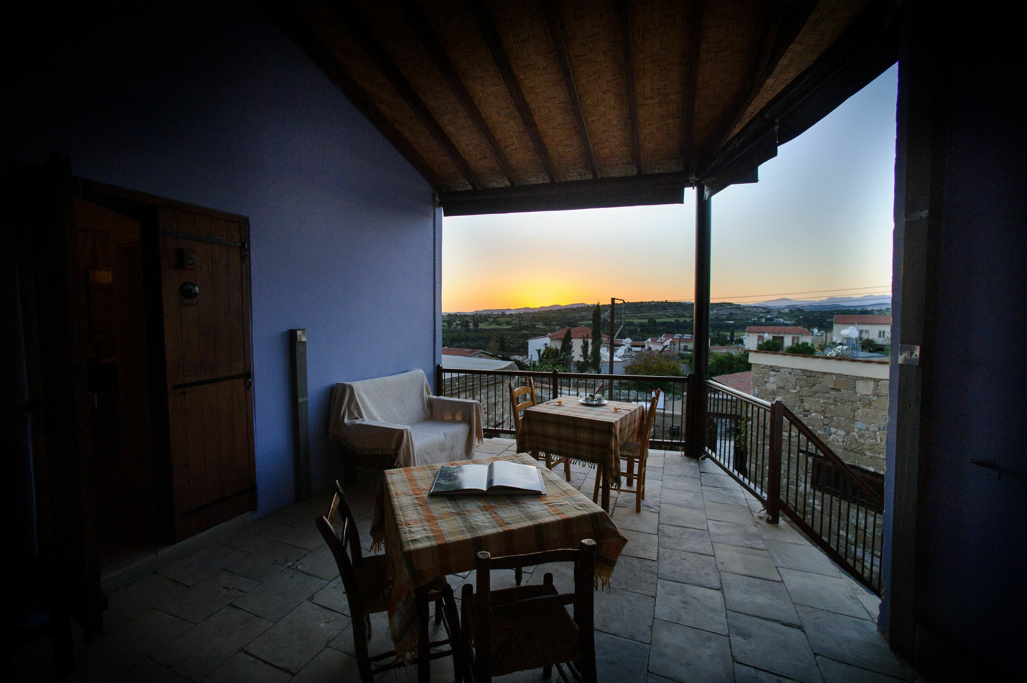 Teacher'S House Maroni Экстерьер фото